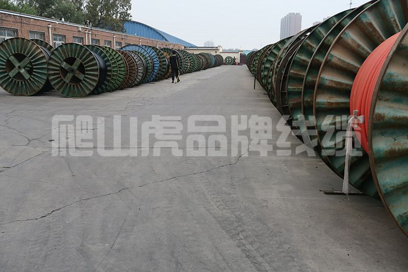 3*95+1*50電力電纜/銅芯/鋁芯各自載流量帶動多少千瓦 3*95+1*50電力電纜/銅芯/鋁芯各自載流量帶動多少千瓦